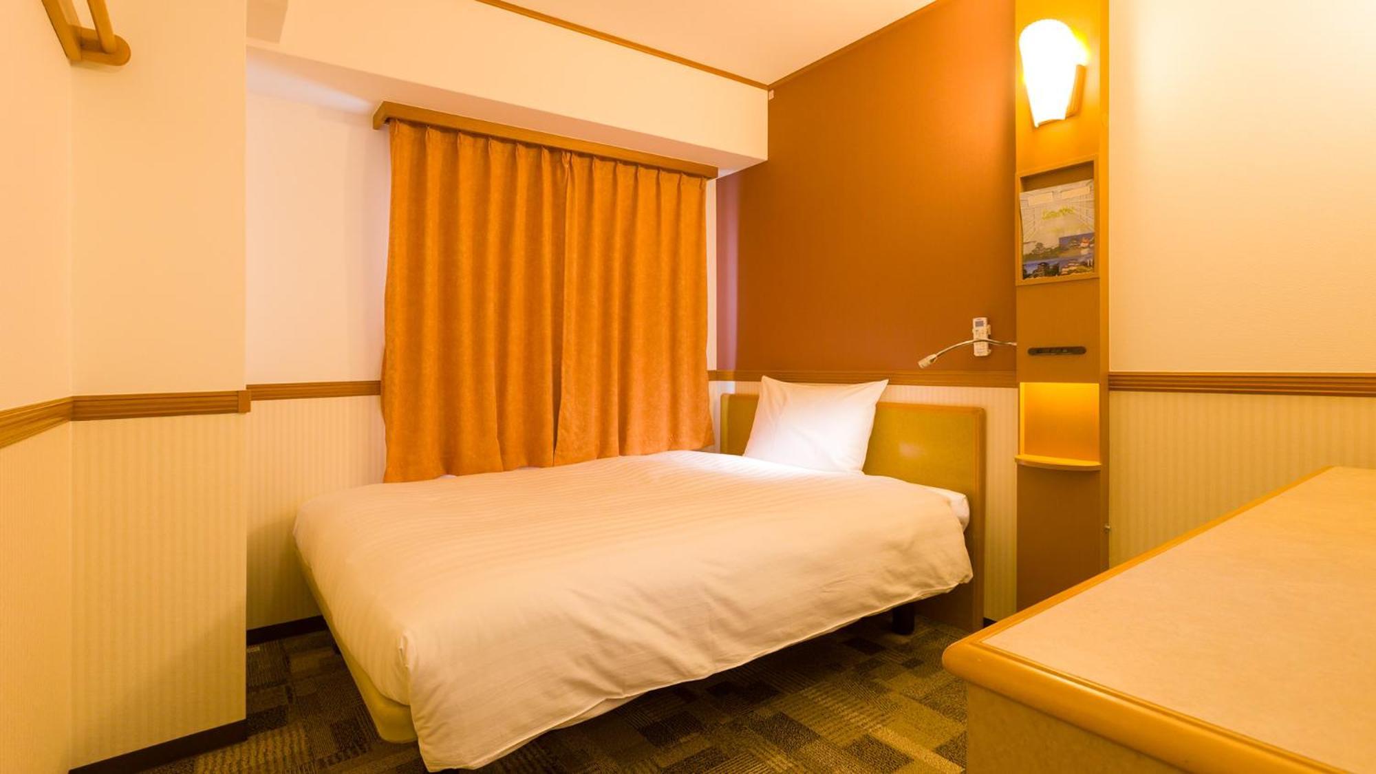 Toyoko Inn Takamatsu Hyogomachi Szoba fotó