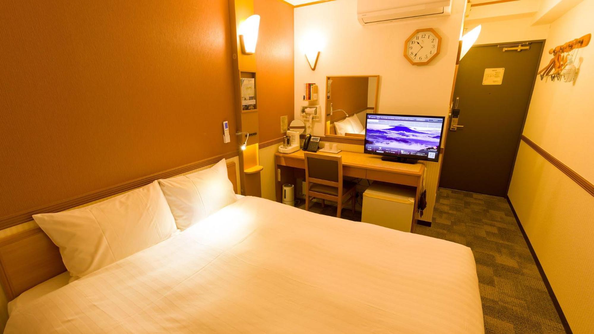 Toyoko Inn Takamatsu Hyogomachi Szoba fotó